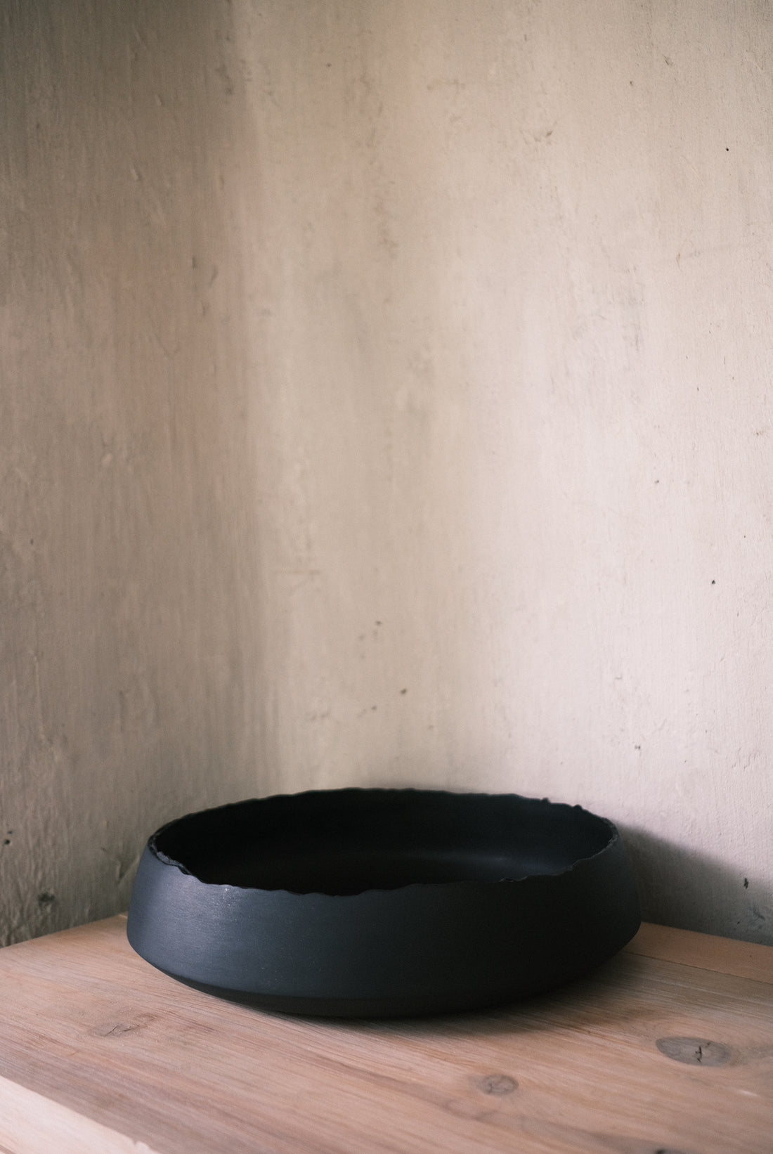 Large shallow vessel